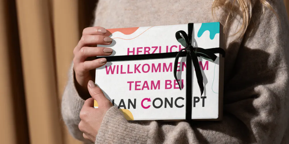 Onboarding-Box mit Artikeln im Corporate Design
